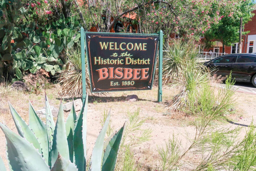 welcome sign for bisbee arizona